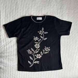 ALFRED DUNNER Floral Embroidered Black T-Shirt
